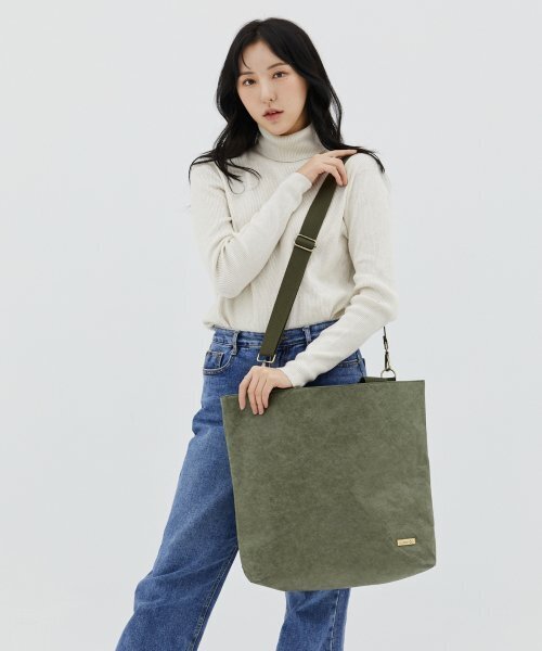 WALLAROO（ワラル）の「ワラル 3wayバッグ ラファオーバーサイズ_カーキ（エコバッグ/サブバッグ・レディース・カーキ・FREE）」の5枚目の写真