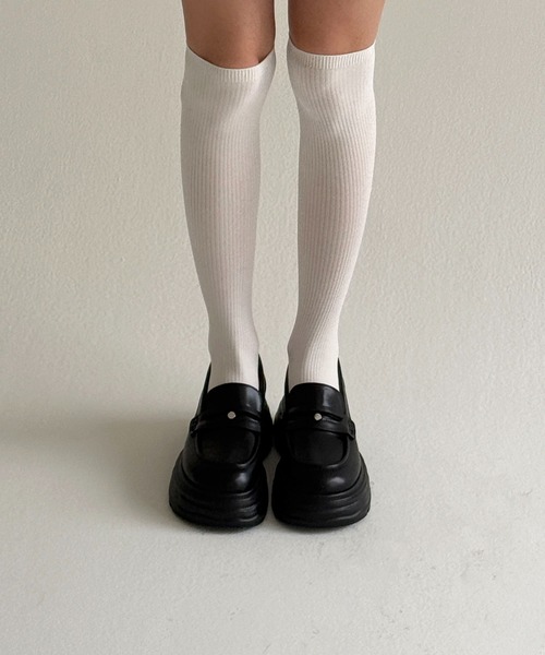 hiamu(ヒアム)の「【3色展開】ロゴポイント厚底ペニーローファースニーカー/2026 SS PLATFORM COLLECTION(ローファー・レディース・ブラック系その他/ブラウン/ブラック・24.0cm/23.5cm/24.5cm/23.0cm/25.0cm)」の11枚目の写真