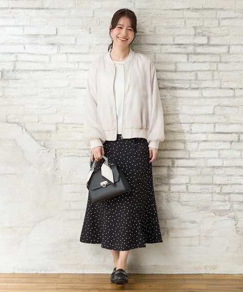 Honeys(ハニーズ)の「スカーフ付フラップバッグ(ハンドバッグ・レディース・アイボリー/ブラック/ブラウン・FREE)」の7枚目の写真