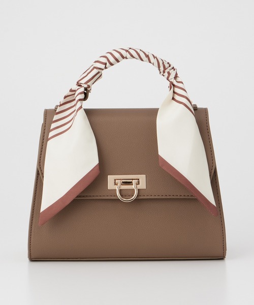 Honeys(ハニーズ)の「スカーフ付フラップバッグ(ハンドバッグ・レディース・アイボリー/ブラック/ブラウン・FREE)」の18枚目の写真