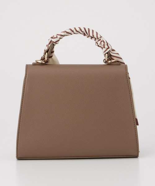 Honeys(ハニーズ)の「スカーフ付フラップバッグ(ハンドバッグ・レディース・アイボリー/ブラック/ブラウン・FREE)」の19枚目の写真