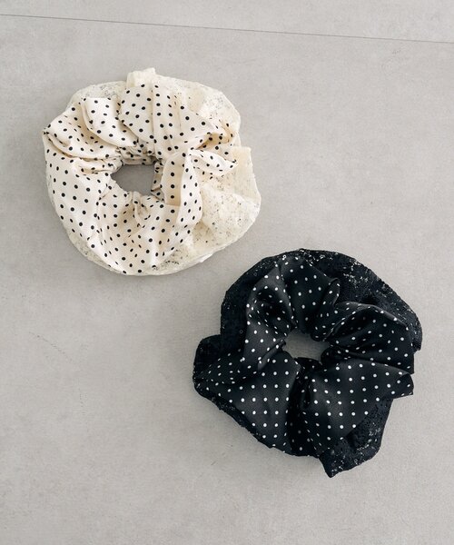 mystic(ミスティック)の「ドットレースシュシュ(ブローチ/コサージュ・レディース・オフホワイト/ブラック・ONE SIZE)」の3枚目の写真