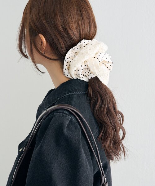 mystic(ミスティック)の「ドットレースシュシュ(ブローチ/コサージュ・レディース・オフホワイト/ブラック・ONE SIZE)」の12枚目の写真