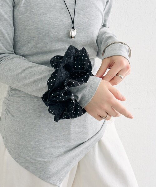 mystic(ミスティック)の「ドットレースシュシュ(ブローチ/コサージュ・レディース・オフホワイト/ブラック・ONE SIZE)」の9枚目の写真