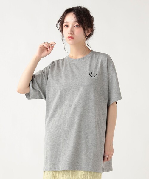 BEAMS HEART（ビームスハート）の「【7/16値下げ】スマイル刺繍 Tシャツ（Tシャツ/カットソー・レディース・レッド/ホワイト/グレー/ブラック・FREE）」の11枚目の写真