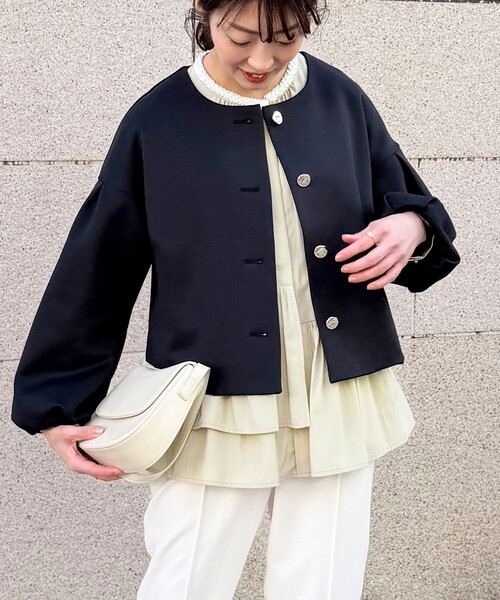 NOLLEY’S(ノーリーズ)の「綿タッチダンボールニットブルゾン(ブルゾン・レディース・ベージュ/ネイビー・38)」の12枚目の写真