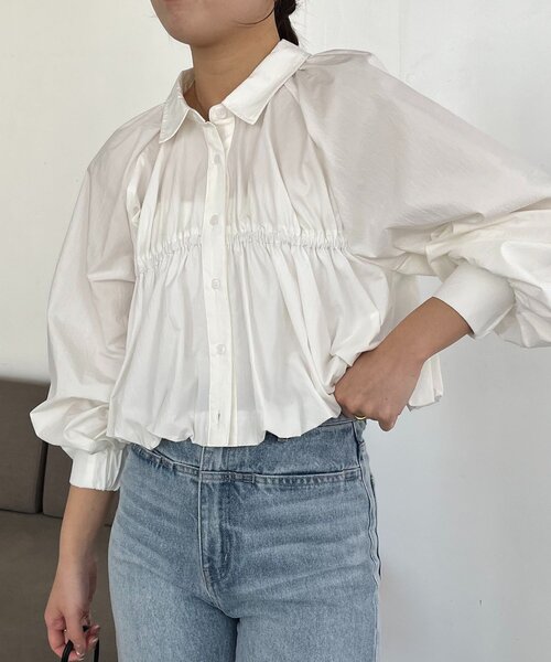 CAPRICIEUX LE'MAGE（カプリシューレマージュ）の「バルーンクロップシャツ（シャツ/ブラウス・レディース・ブルー/ホワイト/ピンク/チャコールグレー・FREE）」の10枚目の写真