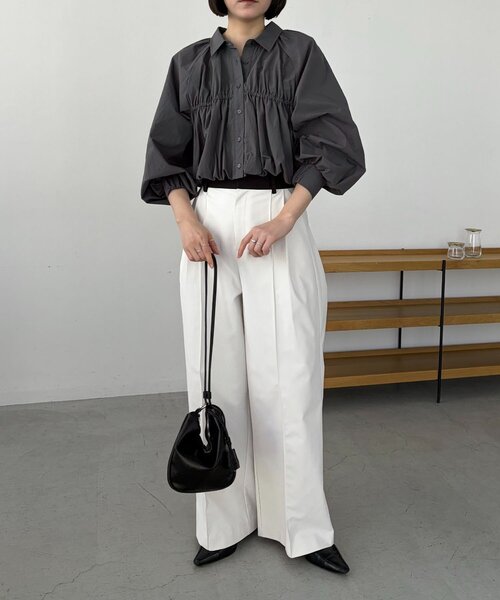 CAPRICIEUX LE'MAGE（カプリシューレマージュ）の「バルーンクロップシャツ（シャツ/ブラウス・レディース・ブルー/ホワイト/ピンク/チャコールグレー・FREE）」の14枚目の写真