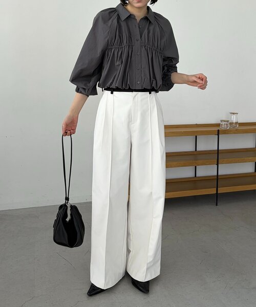 CAPRICIEUX LE'MAGE（カプリシューレマージュ）の「バルーンクロップシャツ（シャツ/ブラウス・レディース・ブルー/ホワイト/ピンク/チャコールグレー・FREE）」の15枚目の写真