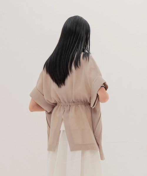 DRESSLAVE(ドレスレイブ)の「karami wide adjust jacket(カラミワイドアジャストジャケット)(テーラードジャケット・レディース・ベージュ/ブラック・38)」の4枚目の写真