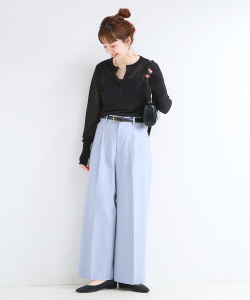 Simplicite（サンプリシテ）の「《追加2》手洗い可 / シアーニットヘンリープルオーバー（ニット/セーター・レディース・ベージュ/サックスブルー/ブラウン系その他/ブラック・FREE）」の5枚目の写真