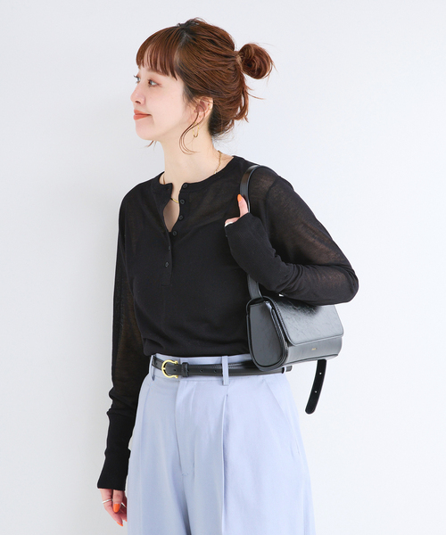 Simplicite（サンプリシテ）の「《追加2》手洗い可 / シアーニットヘンリープルオーバー（ニット/セーター・レディース・ベージュ/サックスブルー/ブラウン系その他/ブラック・FREE）」の9枚目の写真