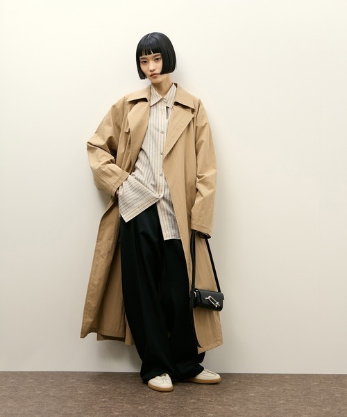 ADAM ET ROPE'(アダムエロペ)の「リラックスライトトレンチ(トレンチコート・レディース・ベージュ/オフホワイト・38/36)」の14枚目の写真