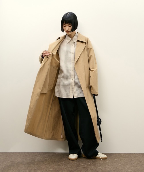 ADAM ET ROPE'(アダムエロペ)の「リラックスライトトレンチ(トレンチコート・レディース・ベージュ/オフホワイト・38/36)」の15枚目の写真