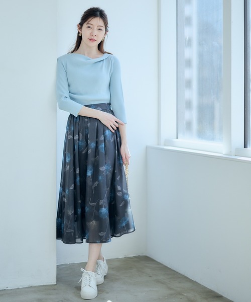 12Twelve Agenda(トゥエルブ アジェンダ)の「ラメシフォン花柄フレアスカート(スカート・レディース・オフホワイト/ネイビー・M)」の19枚目の写真
