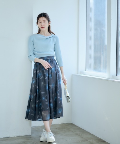 12Twelve Agenda(トゥエルブ アジェンダ)の「ラメシフォン花柄フレアスカート(スカート・レディース・オフホワイト/ネイビー・M)」の20枚目の写真