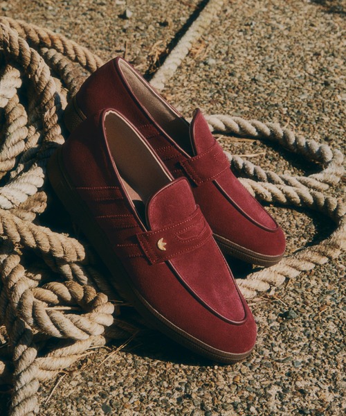 adidas（アディダス）の「ハンドボール スペツィアル ローファー / HANDBALL SPEZIAL LOAFER / アディダスオリジナルス adidas Originals ローファースニーカー（スニーカー・レディース・ブラウン/レッド・23.0cm/23.5cm/24.0cm/24.5cm/25.0cm/25.5cm/26.0cm/26.5cm/27.0cm/27.5cm/28.0cm/28.5cm/22.0cm/22.5cm/29.0cm/29.5cm/30.0cm）」の2枚目の写真