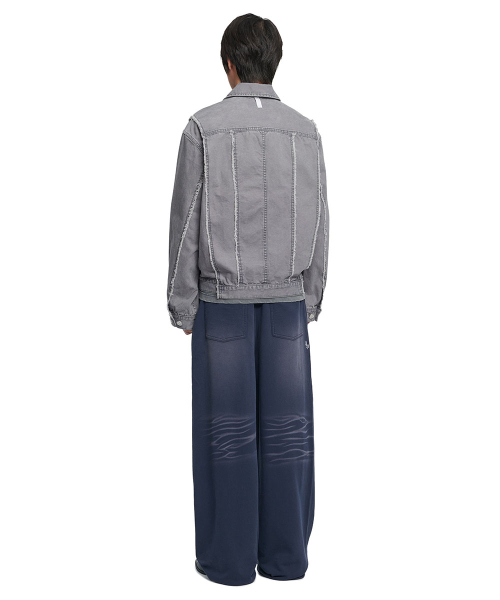 NOMANUAL(NOMANUAL)の「ROUGH CUT TRUCKER JACKET - WASHED GRAY(デニムジャケット・レディース・その他・MEDIUM/X-LARGE/LARGE)」の4枚目の写真