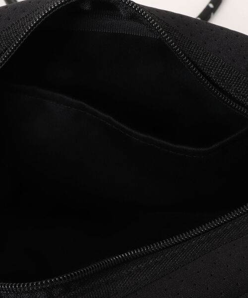 Willow Bay(ウィローベイ)の「【Willow Bay】ウィローベイ LARGE CROSSBODY BAG WITH ROPE ショルダーバッグ(ショルダーバッグ・レディース・ブラック系2/グレー/ブラック系1/ブラック系3/ブラウン/ライム/アクア/ピンク/ラベンダー・FREE)」の12枚目の写真
