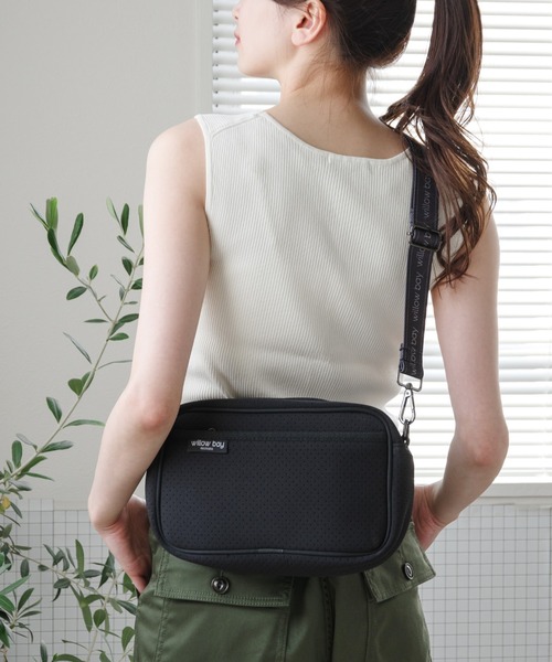 Willow Bay(ウィローベイ)の「【Willow Bay】ウィローベイ LARGE CROSSBODY BAG WITH ROPE ショルダーバッグ(ショルダーバッグ・レディース・ブラック系2/グレー/ブラック系1/ブラック系3/ブラウン/ライム/アクア/ピンク/ラベンダー・FREE)」の3枚目の写真