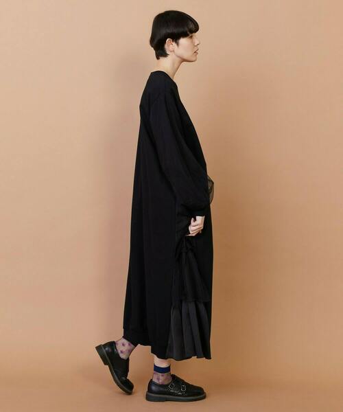 FRAPBOIS(フラボア)の「チュルーカ ワンピース(ワンピース・レディース・ネイビー/ブラック・1)」の18枚目の写真