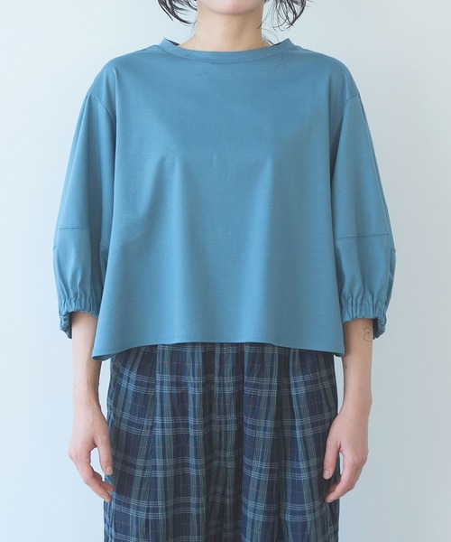 yuni(ユニ )の「high count/C baloon sleeves プルオーバー(Tシャツ/カットソー・レディース・ブルー/ベージュ・FREE)」の10枚目の写真