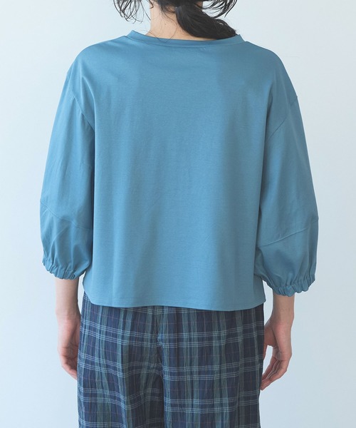 yuni(ユニ )の「high count/C baloon sleeves プルオーバー(Tシャツ/カットソー・レディース・ブルー/ベージュ・FREE)」の12枚目の写真