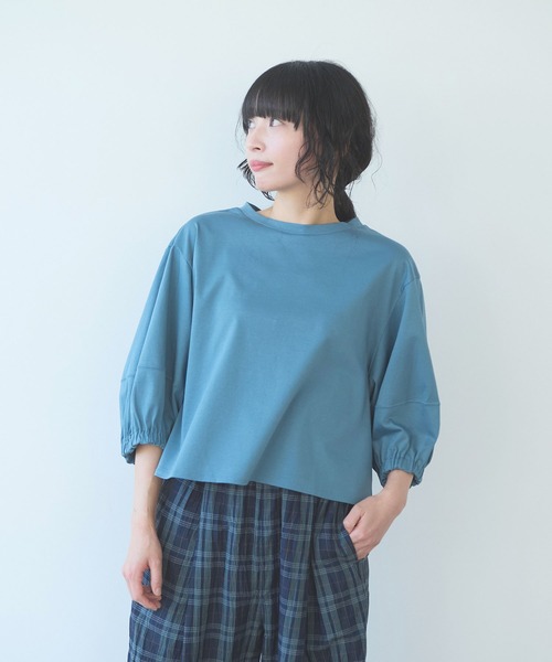yuni(ユニ )の「high count/C baloon sleeves プルオーバー(Tシャツ/カットソー・レディース・ブルー/ベージュ・FREE)」の7枚目の写真