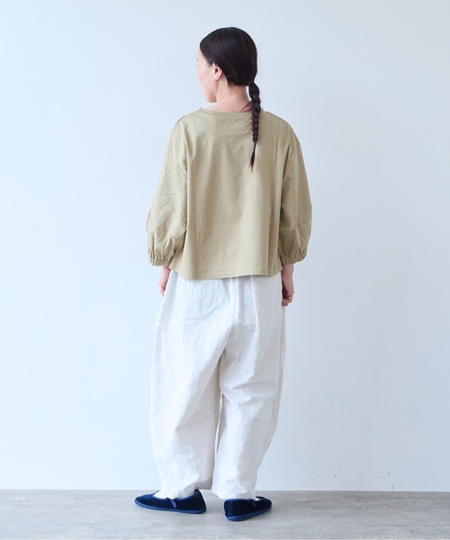 yuni(ユニ )の「high count/C baloon sleeves プルオーバー(Tシャツ/カットソー・レディース・ブルー/ベージュ・FREE)」の20枚目の写真