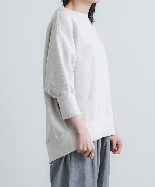 quadro(クオドロ)の「エメラルド変形ワッフル7分袖ドルマンプルオーバー(Tシャツ/カットソー・レディース・キナリ/チャコール/ブルーグレー/グリーン・FREE)」の22枚目の写真