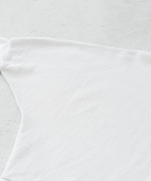 quadro(クオドロ)の「エメラルド変形ワッフル7分袖ドルマンプルオーバー(Tシャツ/カットソー・レディース・キナリ/チャコール/ブルーグレー/グリーン・FREE)」の11枚目の写真