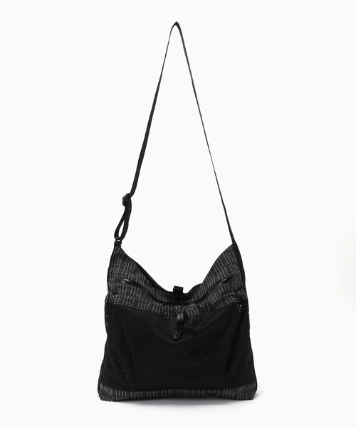 WISM(ウィズム)の「CAYL / ケイル CHK CROSS BAG(ショルダーバッグ・メンズ・ブラック・FREE)」の7枚目の写真
