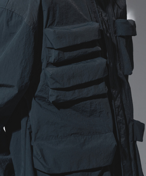 KALAPATTHAR(カラパタール)の「NYLON SILKY M-65 FIELD JACKET - CHARCOAL(ナイロンジャケット・メンズ・その他・MEDIUM/LARGE)」の2枚目の写真