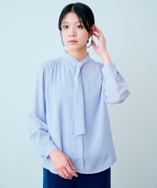 IEDIT（イディット）の「ＩＥＤＩＴ　インナーカットソー付きシックなボウタイブラウス（シャツ/ブラウス・レディース・ライトブルー/ネイビー/ホワイト・4L/3L/LL/L/M/S）」の3枚目の写真
