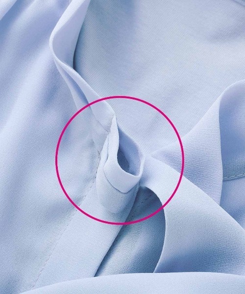 IEDIT（イディット）の「ＩＥＤＩＴ　インナーカットソー付きシックなボウタイブラウス（シャツ/ブラウス・レディース・ライトブルー/ネイビー/ホワイト・4L/3L/LL/L/M/S）」の5枚目の写真