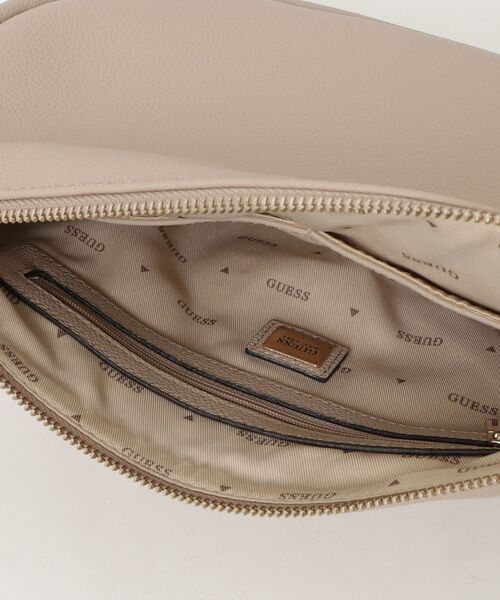 Guess(ゲス)の「DANYA Hobo Bag ハンドバッグ(ハンドバッグ・レディース・ブラック/ライトベージュ・ONE SIZE)」の16枚目の写真