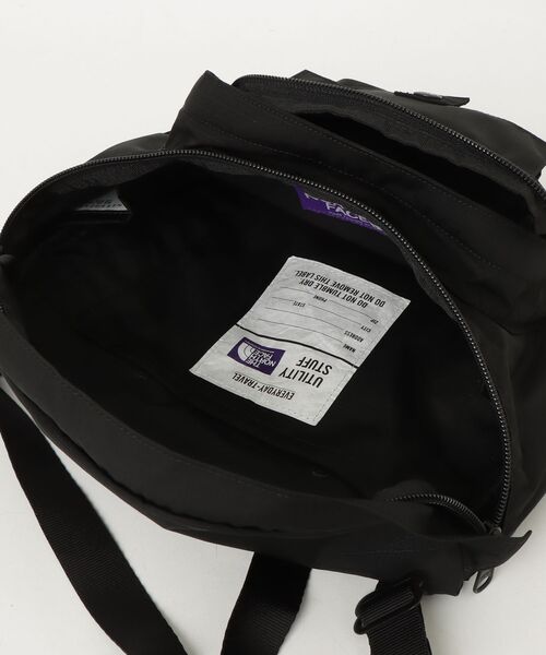THE NORTH FACE PURPLE LABEL（ザ ノースフェイス パープルレーベル）の「【THE NORTH FACE Purple Label】Mountain Wind Shoulder Bag（ショルダーバッグ・メンズ・ブラック・FREE）」の6枚目の写真