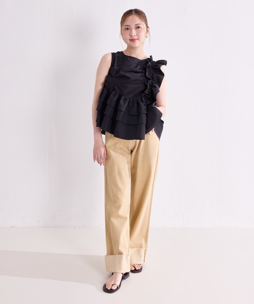 en CAnAF(エンカナフ)の「【一枚で華やかさが完成する】フリルギャザーティアードブラウス(シャツ/ブラウス・レディース・オフホワイト/ブラック/ブルー・フリー)」の22枚目の写真
