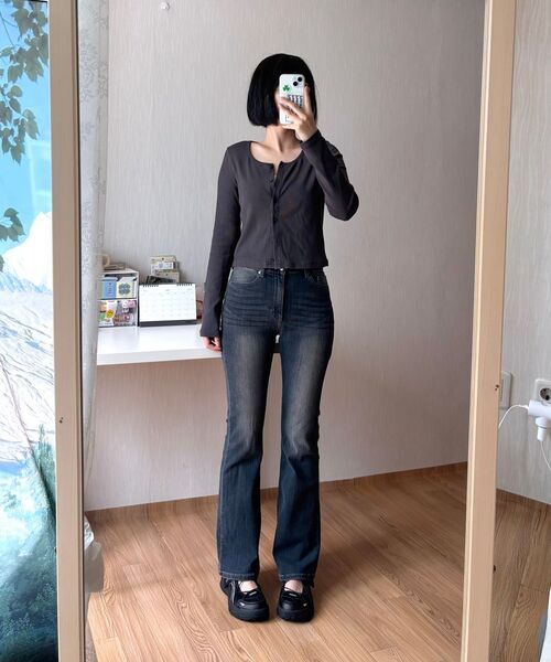 MUSINSA STANDARD WOMAN（ムシンサスタンダードウーマン）の「ウィメンズリブスリムスコップネックジャージカーディガン[ダークグレー]（カーディガン/ボレロ・レディース・その他・X-SMALL/SMALL/MEDIUM/LARGE）」の5枚目の写真