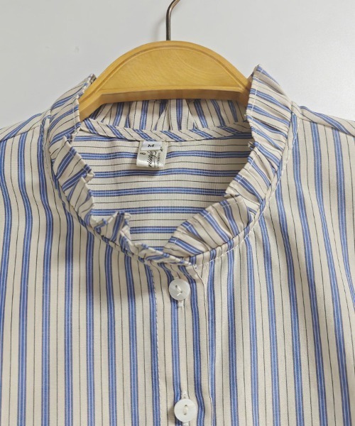 ONEP STAR(ワンピスター)の「フリルネックストライプブラウス(シャツ/ブラウス・レディース・ベージュ・X-LARGE/LARGE/MEDIUM)」の8枚目の写真