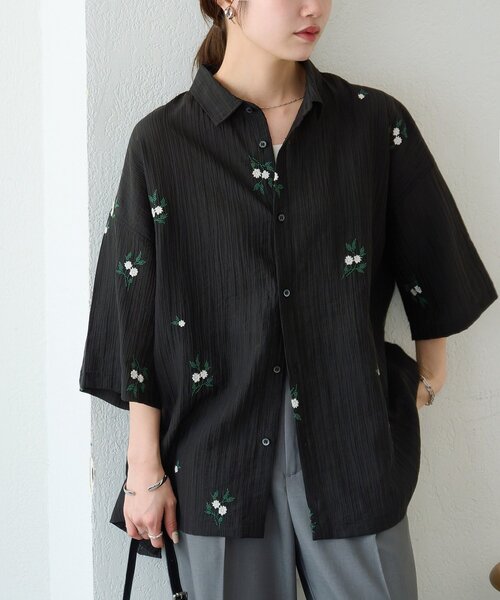DISCOAT(ディスコート)の「【Enlude】モチーフ刺繍オーバーシャツ《ユニセックス》(シャツ/ブラウス・レディース・ブラック/ブラウン・FREE)」の3枚目の写真