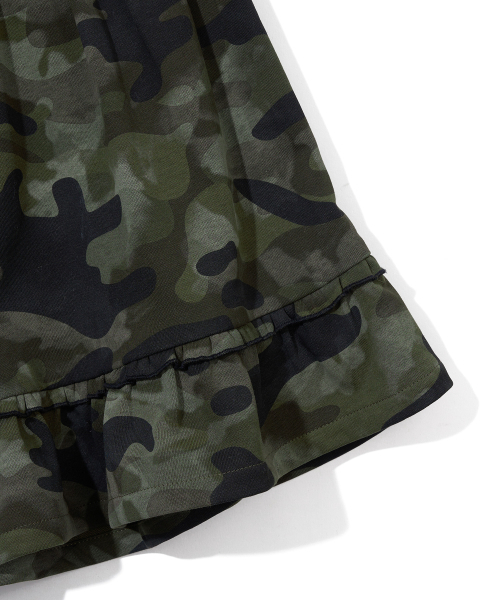 YOUHEE(ユヒ)の「CAMO TIERED LAYERED MIDI SKIRT_KHAKI(スカート・レディース・その他・FREE)」の5枚目の写真