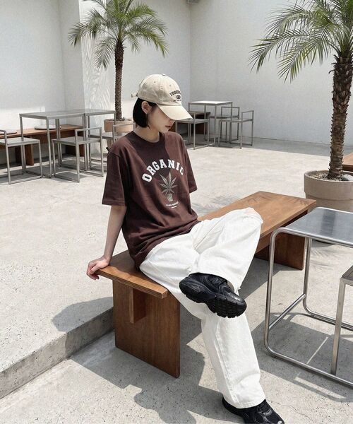 MODERMENT（モダーメント）の「ノーマルオーバーサイズオーガニック半袖Tシャツ[ブラウン]（Tシャツ/カットソー・レディース・その他・1/2）」の2枚目の写真