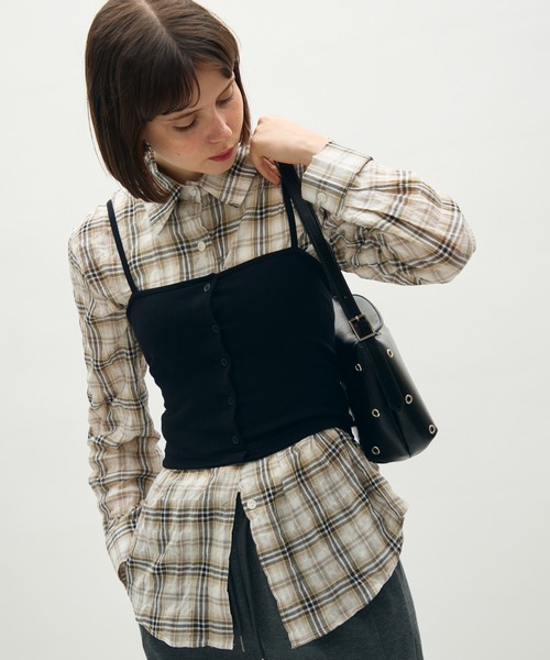 full/fill.(フルフィル)の「eyelet square shoulder bag / アイレットスクエアショルダーバッグ(ショルダーバッグ・レディース・ブラック/ブラウン・FREE)」の11枚目の写真