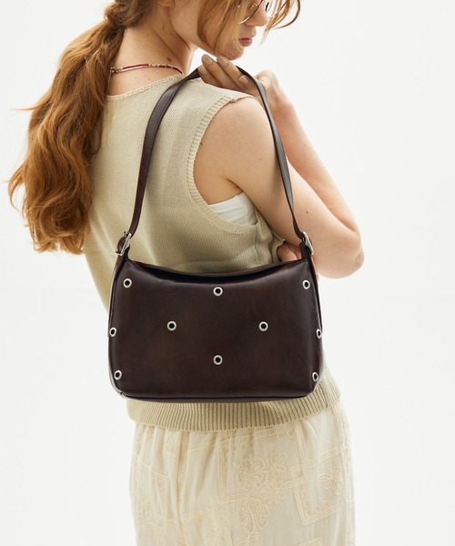 full/fill.(フルフィル)の「eyelet square shoulder bag / アイレットスクエアショルダーバッグ(ショルダーバッグ・レディース・ブラック/ブラウン・FREE)」の18枚目の写真
