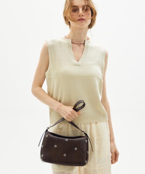 full/fill.(フルフィル)の「eyelet square shoulder bag / アイレットスクエアショルダーバッグ(ショルダーバッグ・レディース・ブラック/ブラウン・FREE)」の19枚目の写真