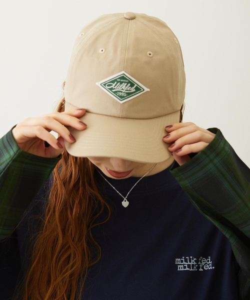 MILKFED.(ミルクフェド)の「LABEL TWILL CAP(キャップ・レディース・ベージュ/ピンク/ブラック・ONE SIZE)」の3枚目の写真