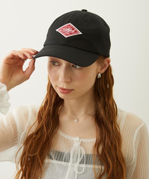 MILKFED.(ミルクフェド)の「LABEL TWILL CAP(キャップ・レディース・ベージュ/ピンク/ブラック・ONE SIZE)」の2枚目の写真
