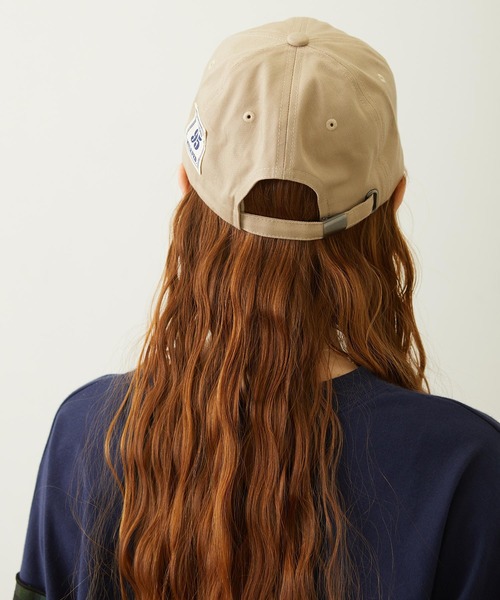 MILKFED.(ミルクフェド)の「LABEL TWILL CAP(キャップ・レディース・ベージュ/ピンク/ブラック・ONE SIZE)」の5枚目の写真