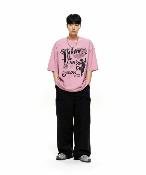 MOZMOZ(モズモズ)の「ピグメントダンシングキャット オーバーサイズ 半袖Tシャツ ピンク(Tシャツ/カットソー・レディース・その他・M/XL/XXL)」の2枚目の写真